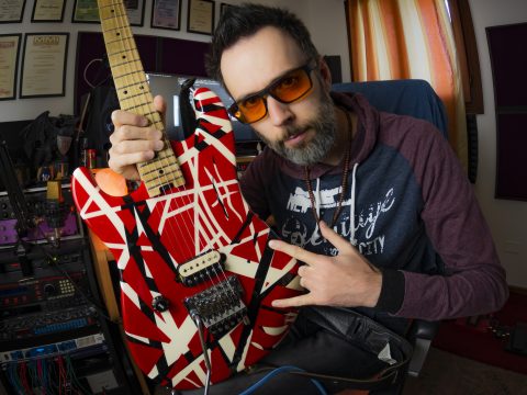 EVH Wolfgang Pickup Test: Standard VS U.S.A.