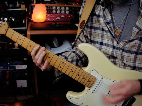Pentatonic and Diminished Scale phrase on a Stratocaster – Giorgio Rovati
