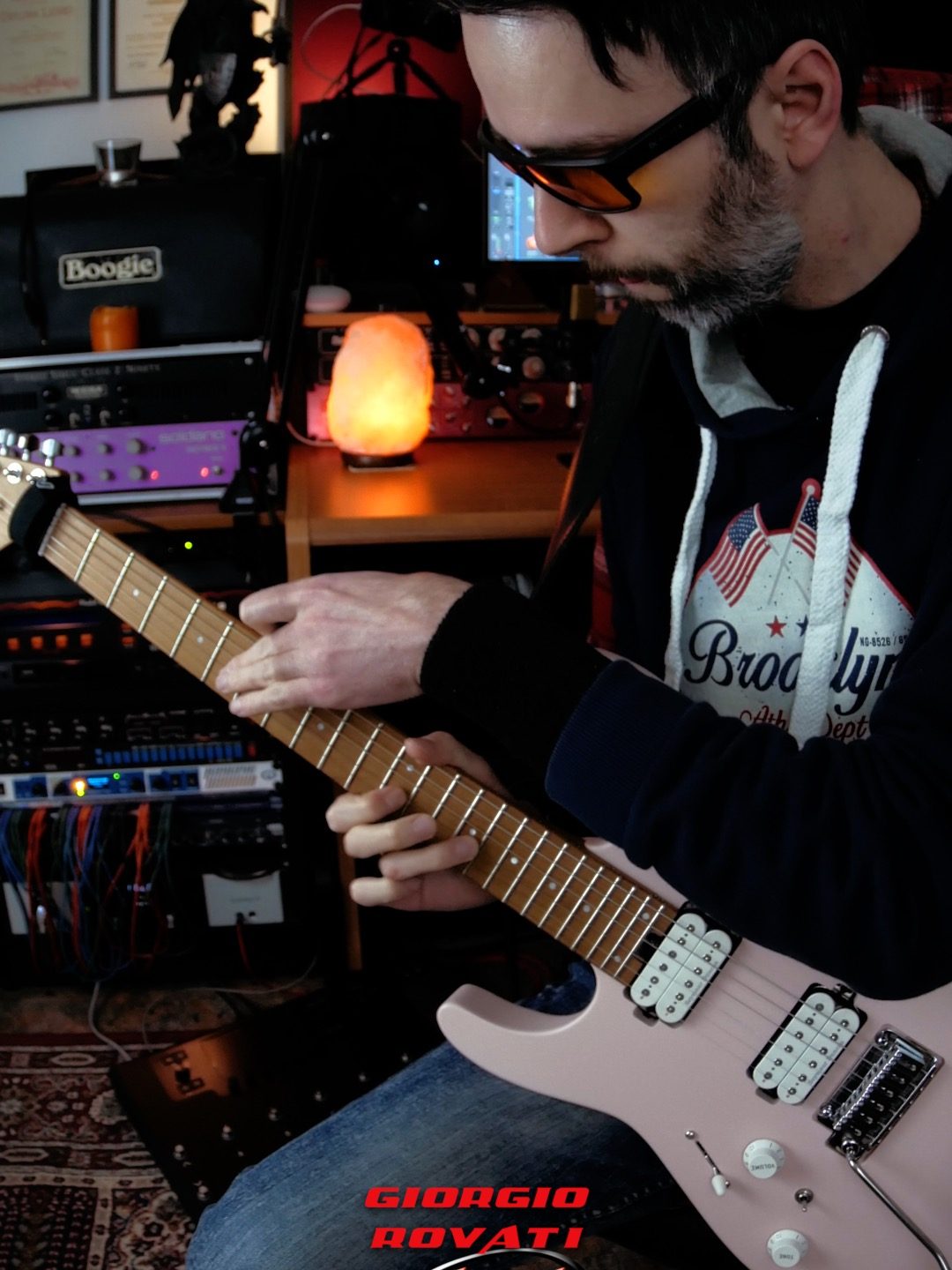 Reverse Hands Tapping Lick in C minor - Giorgio Rovati